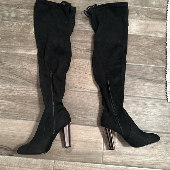 Suede Boots over the Knee 7.5 - Picture 2 of 3